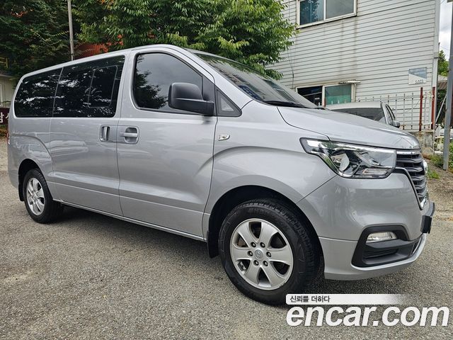 Hyundai Starex 4WD Wagon 12-Seater Smart — пробег 95 300 км — фото 4 из 5