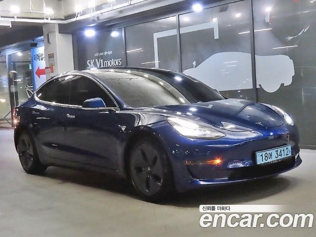 Tesla Model 3 Standard Range Plue RWD — пробег 61 190 км — фото 1 из 5
