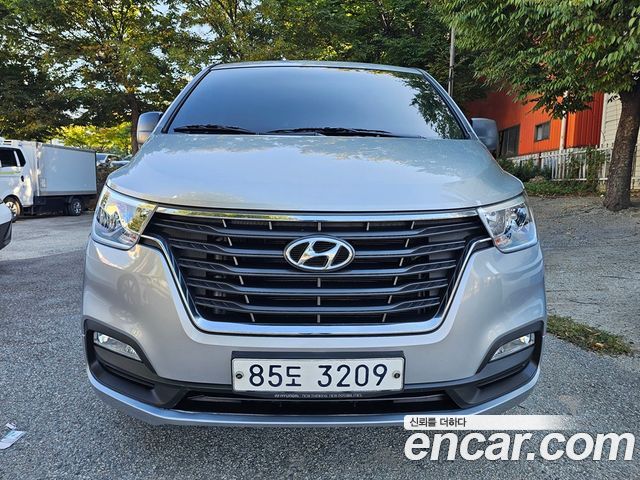 Hyundai Starex Van 5-Seater Modern — пробег 60 368 км — фото 1 из 5