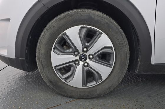 Kia Niro Prestige — пробег 111 693 км — фото 5 из 5