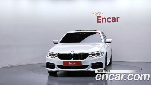 BMW 5-Series 530i M Sport Package Plus — пробег 70 342 км — фото 3 из 5