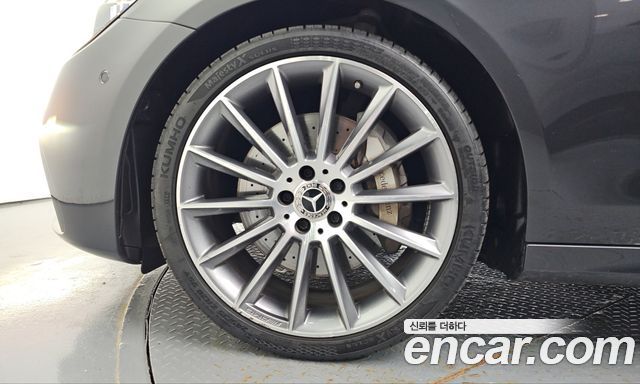 Mercedes-Benz E-Class E350 4MATIC AMG Line — пробег 52 760 км — фото 5 из 5