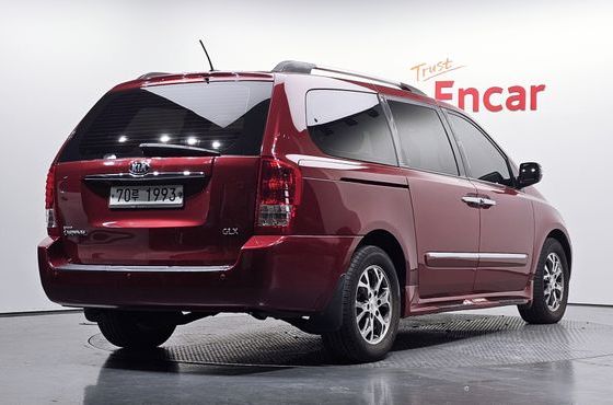 Kia Carnival Grand Carnival GLX Premium — пробег 76 136 км — фото 2 из 5