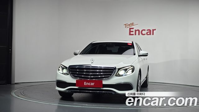 Mercedes-Benz E-Class E220d 4MATIC Exclusive — пробег 35 756 км — фото 3 из 5
