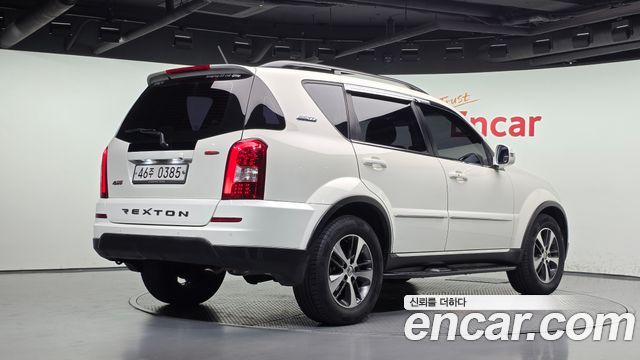 Ssangyong Rexton 2.2 4WD RX7 Luxury — пробег 225 964 км — фото 2 из 5