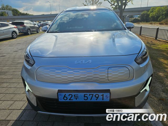 Kia Niro Light (Taxi Trim) — пробег 186 165 км — фото 2 из 5
