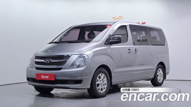 Hyundai Starex 12-Seater Wagon CVX Deluxe — пробег 91 950 км — фото 1 из 5