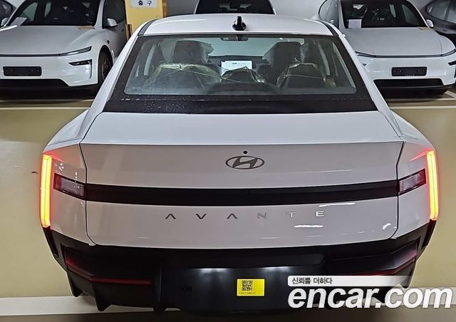 Hyundai AVANTE 2.0 Modern — пробег 1 км — фото 3 из 5