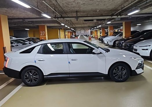 Hyundai AVANTE 2.0 Modern — пробег 1 км — фото 5 из 5
