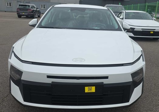 Hyundai AVANTE 2.0 Modern — пробег 1 км — фото 1 из 5