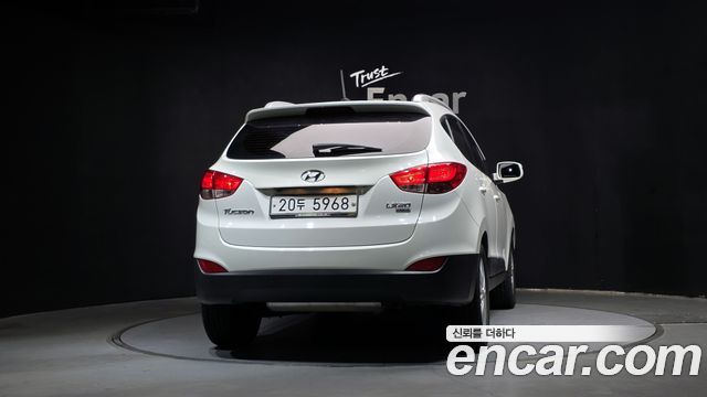 Hyundai Tucson Diesel 2WD LX20 Smart-Pack — пробег 134 813 км — фото 4 из 5
