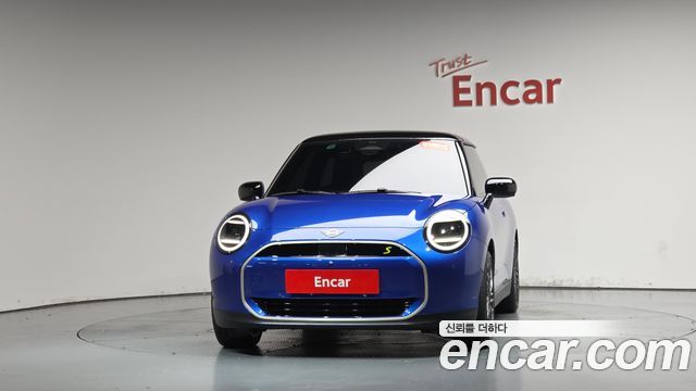 Mini Cooper SE Favoured — пробег 9 857 км — фото 3 из 5