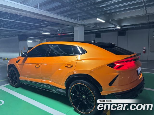 Lamborghini Urus 4.0 V8 — пробег 22 470 км — фото 3 из 5