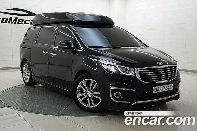 Kia Carnival 9-seater Hi-Limousine Prestige — пробег 134 847 км — фото 1 из 5