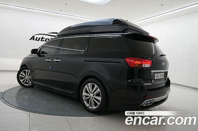 Kia Carnival 9-seater Hi-Limousine Prestige — пробег 134 847 км — фото 3 из 5