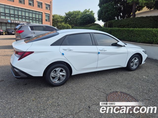 Hyundai AVANTE 1.6 Smart — пробег 1 300 км — фото 2 из 5