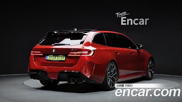 BMW M5 M5 Touring — пробег 4 418 км — фото 2 из 5