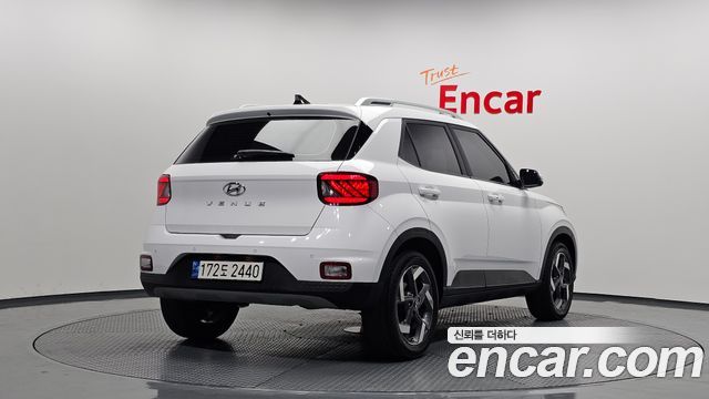 Hyundai Venue из Кореи Encar