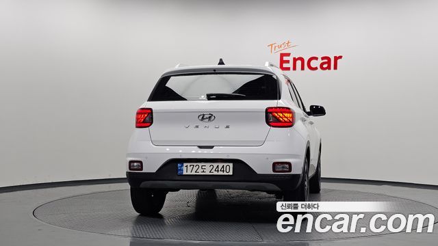Hyundai Venue из Кореи Encar