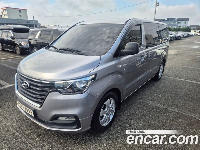 Hyundai Starex Wagon 12-Seater Smart — пробег 60 275 км — фото 2 из 5