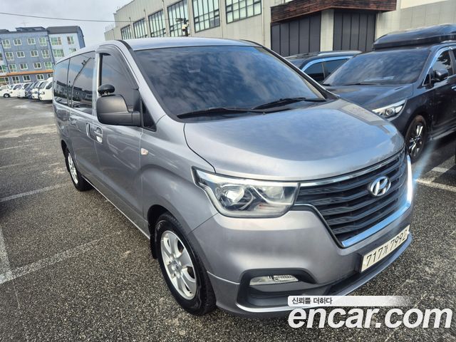 Hyundai Starex Wagon 12-Seater Smart — пробег 60 275 км — фото 3 из 5