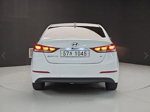 Hyundai AVANTE 1.6 GDI Value Plus — пробег 178 408 км — фото 3 из 5