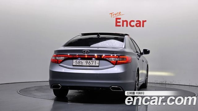 Hyundai Grandeur Premium — пробег 134 914 км — фото 4 из 5