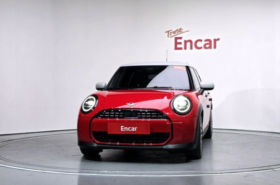 Mini Cooper 5Door Classic — пробег 6 365 км — фото 3 из 5