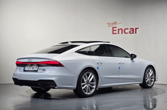 Audi A7 55 TFSI e Quattro Premium — пробег 56 618 км — фото 2 из 5