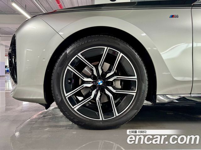 BMW 7-Series 740d xDrive M Sport — пробег 52 735 км — фото 5 из 5