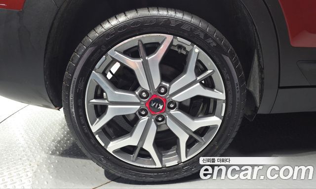 Kia Seltos из Кореи Encar