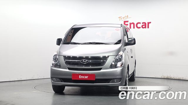 Hyundai Starex 12-Seater Wagon CVX Luxury — пробег 65 461 км — фото 3 из 5