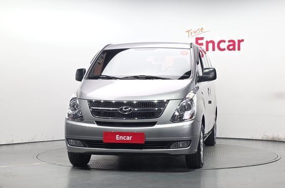 Hyundai Starex 12-Seater Wagon CVX Luxury — пробег 65 461 км — фото 3 из 5