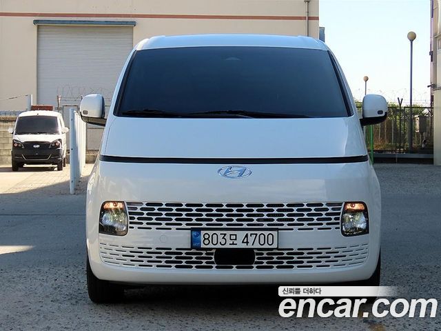 Hyundai Staria Cargo 5-Seater Modern — пробег 31 248 км — фото 1 из 5