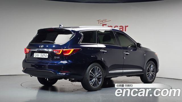 Infiniti QX60 3.5 AWD — пробег 46 363 км — фото 2 из 5