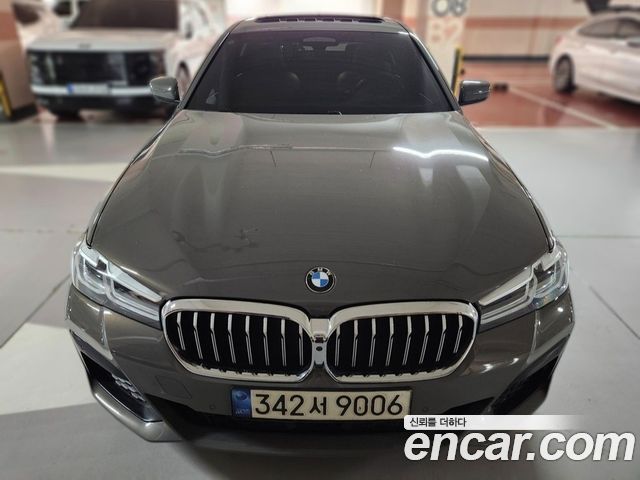 BMW 5-Series 523d xDrive M Sport — пробег 98 750 км — фото 1 из 5