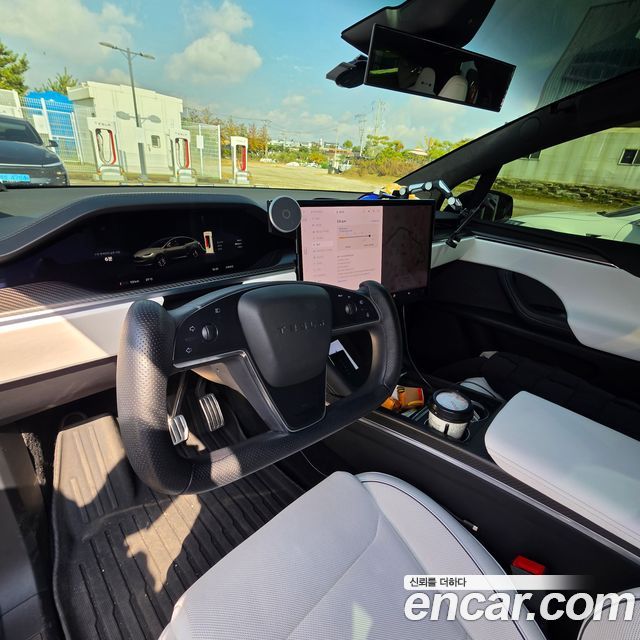 Tesla Model X Plaid — пробег 52 500 км — фото 3 из 5