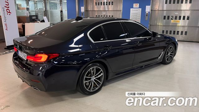 BMW 5-Series 520i M Sport — пробег 89 618 км — фото 2 из 5