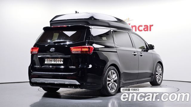 Kia Carnival 9-seater Hi-Limousine Prestige — пробег 208 706 км — фото 2 из 5