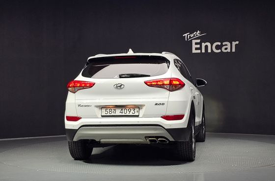 Hyundai Tucson Diesel 2.0 2WD Premium — пробег 109 979 км — фото 4 из 5