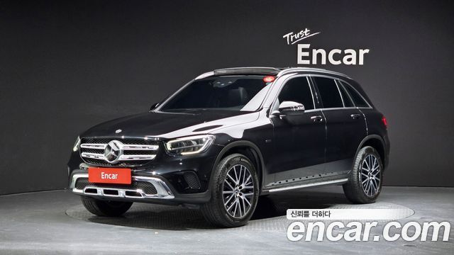 Mercedes-Benz GLC-Class GLC300e 4MATIC — пробег 61 536 км — фото 1 из 5
