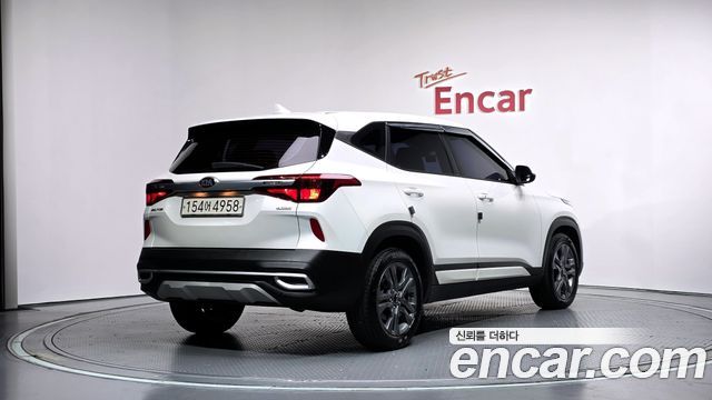 Kia Seltos из Кореи Encar