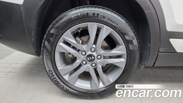 Kia Seltos из Кореи Encar