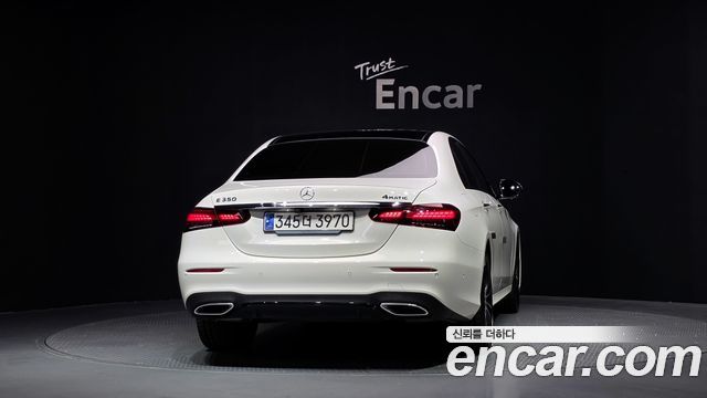 Mercedes-Benz E-Class E350 4MATIC AMG Line — пробег 61 548 км — фото 4 из 5
