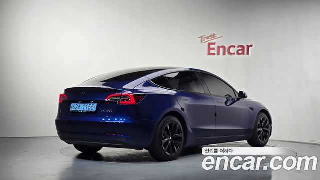 Tesla Model 3 Long Range AWD — пробег 30 800 км — фото 2 из 5