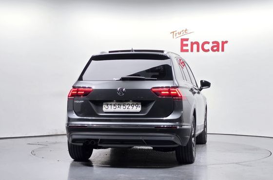Volkswagen Tiguan 2.0 TDI Prestige — пробег 44 373 км — фото 4 из 5