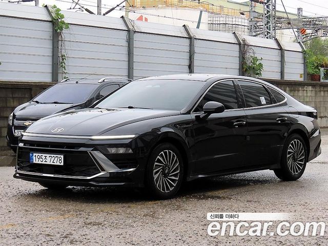 Hyundai Sonata Exclusive — пробег 18 709 км — фото 1 из 5