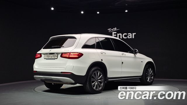 Mercedes-Benz GLC-Class GLC350e 4MATIC Premium — пробег 80 589 км — фото 2 из 5