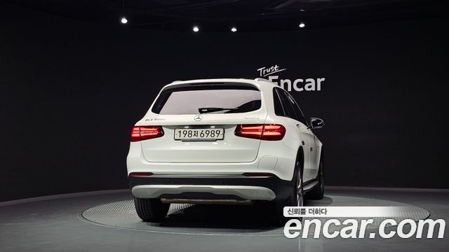 Mercedes-Benz GLC-Class GLC350e 4MATIC Premium — пробег 80 589 км — фото 4 из 5