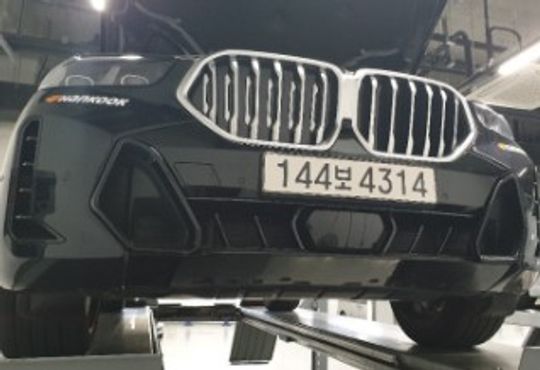 BMW X6 xDrive40i M Sport — пробег 4 648 км — фото 1 из 2